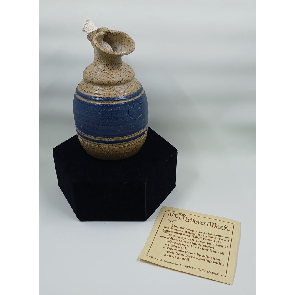 Potters Mark 1986 Art Studio Pottery Oil Lamp Speckled Beige‎ & Blue Glaze